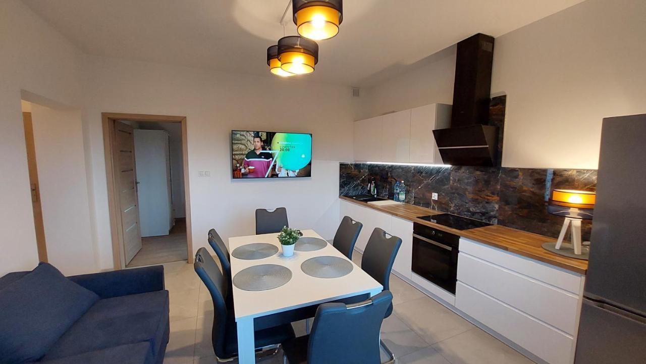 Apartamenty Starowiejska 39, Ryczow - 10Km Od Zator Energylandia Ngoại thất bức ảnh