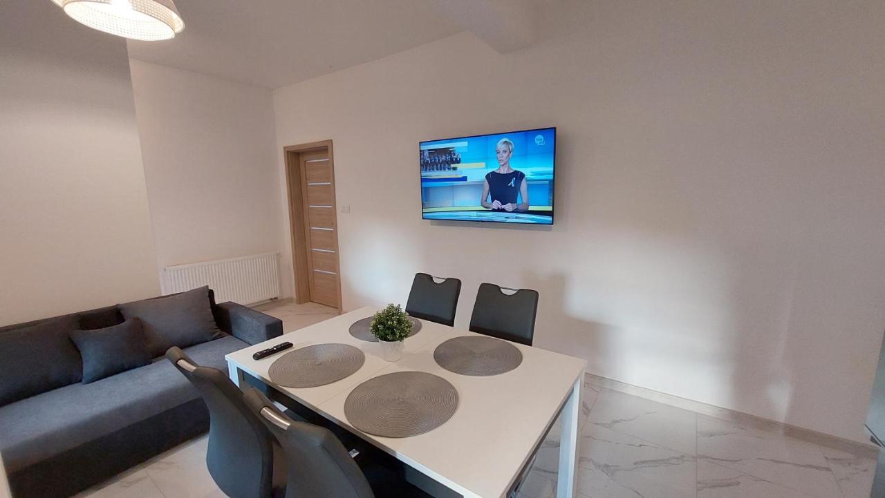 Apartamenty Starowiejska 39, Ryczow - 10Km Od Zator Energylandia Ngoại thất bức ảnh